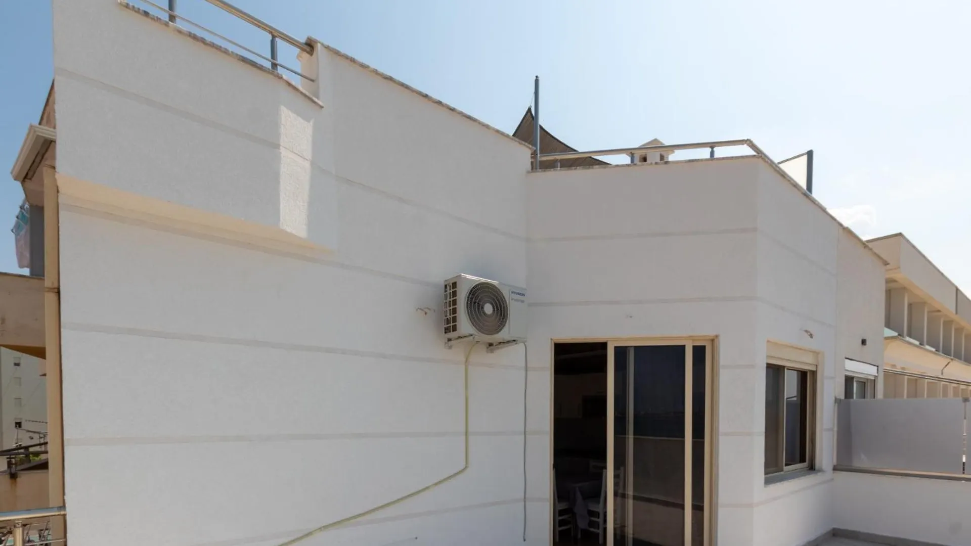 Daire Two-Bedroom Sea View Suite Dıraç