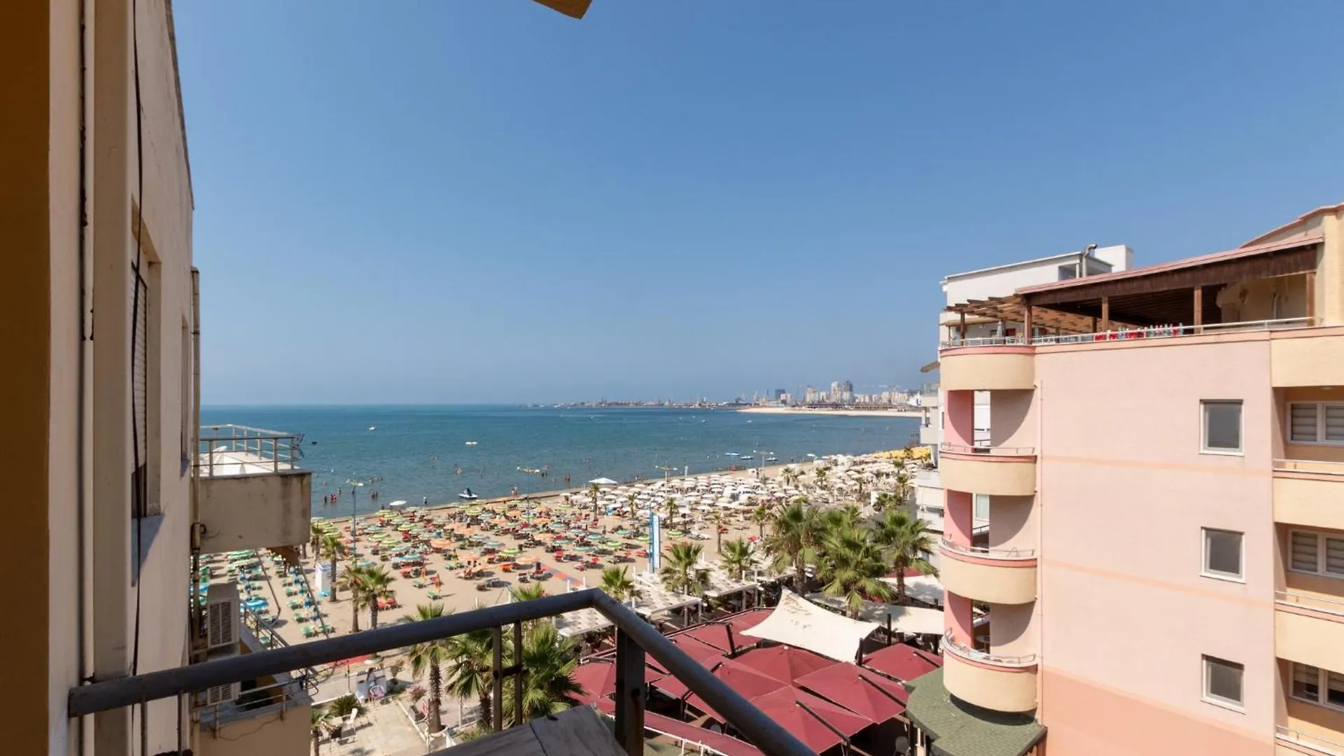 Two-Bedroom Sea View Suite Dıraç Daire